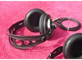 AKG K 242