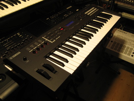 Yamaha MX49