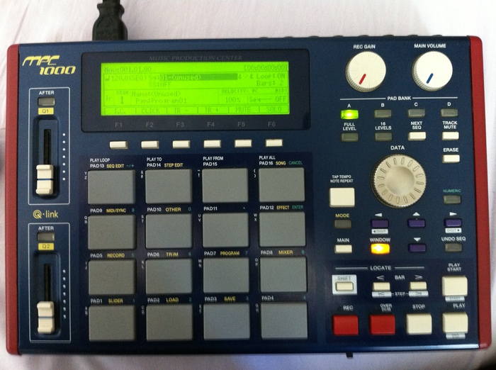 Akai MPC1000 echoes6785 images