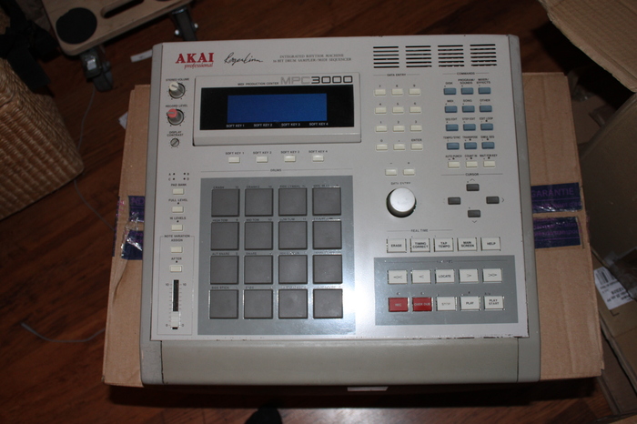 Akai MPC3000
