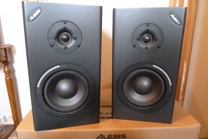 Alesis Monitor One MkII image (#334470) - Audiofanzine