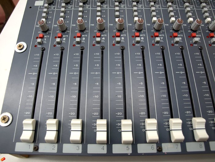 Allen & Heath GL2