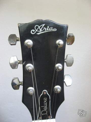 Aria Les Paul