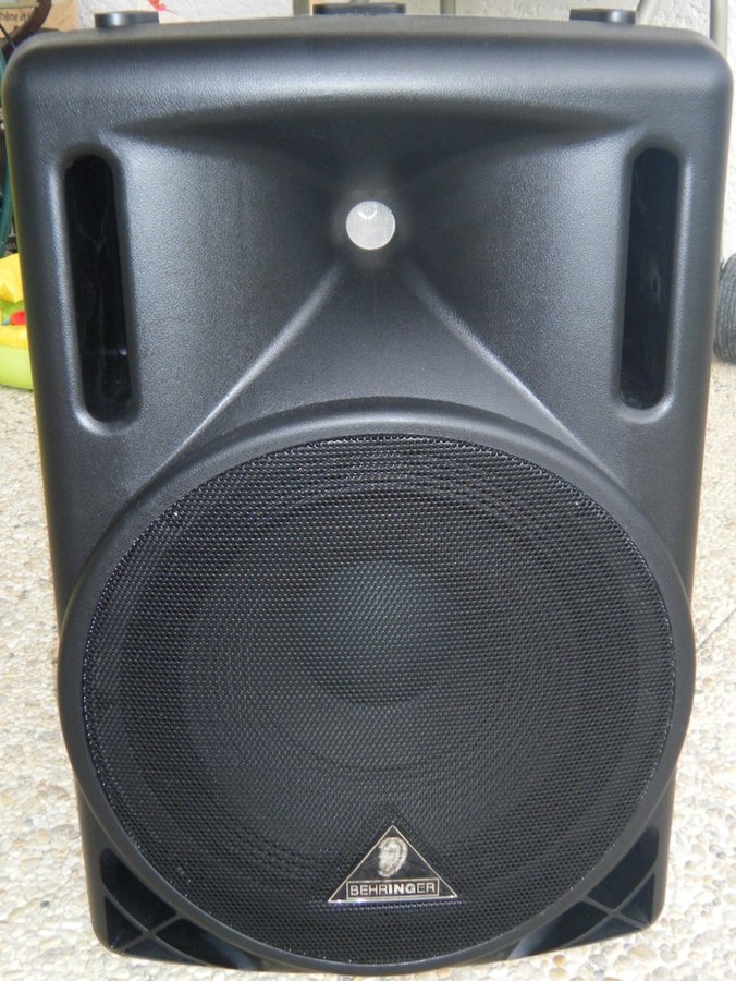 Behringer Eurolive B212A image (589349) Audiofanzine