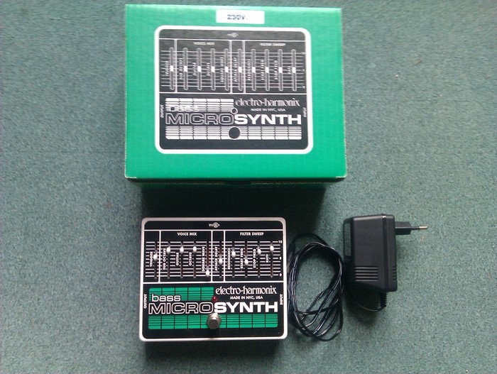 Electro-Harmonix Bass Microsynth XO