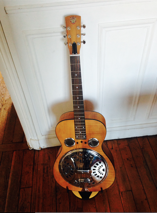 Epiphone Dobro Hound Dog Deluxe Round Neck image (1016424) Audiofanzine