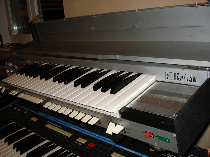 Farfisa Synthorchestra korg800dv images