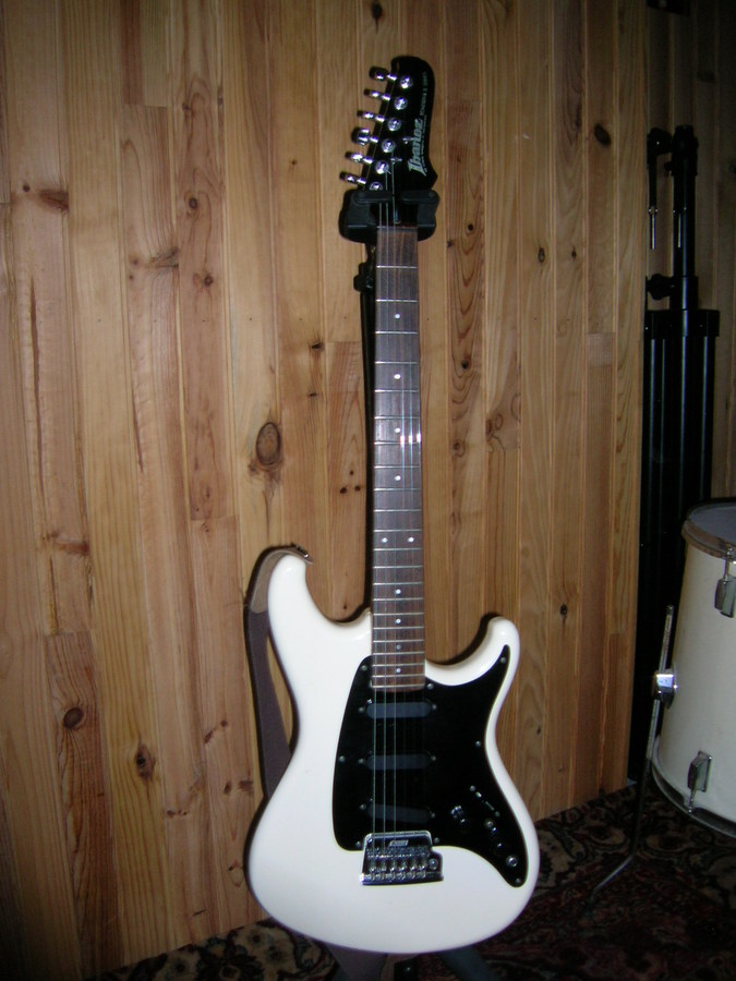 Ibanez Roadstar II Series* image (504937) Audiofanzine