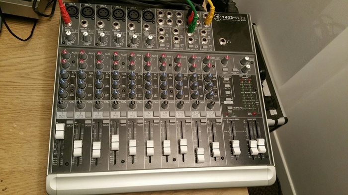 Mackie 1402-VLZ3 image (#1170429) - Audiofanzine