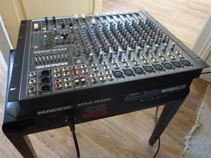 Mackie CFX12 image (1487851) Audiofanzine