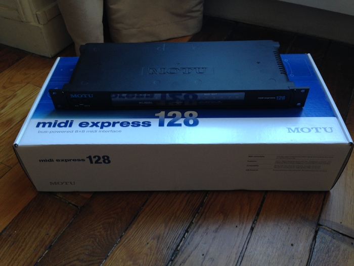 MOTU Midi Express 128 image (1054211) Audiofanzine