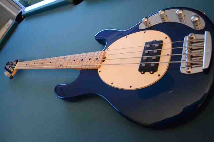 MusicMan Classic StingRay 4 mesamesa images