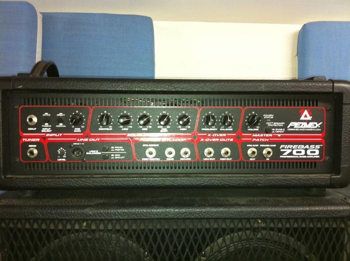 Peavey FireBass 700 II image (232777) Audiofanzine