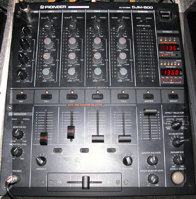 Pioneer DJM500 image (156433) Audiofanzine