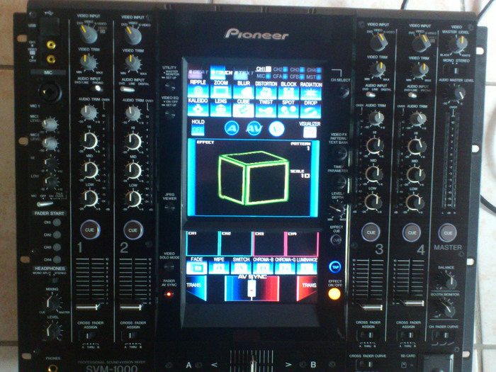 Pioneer SVM-1000 orchestre images
