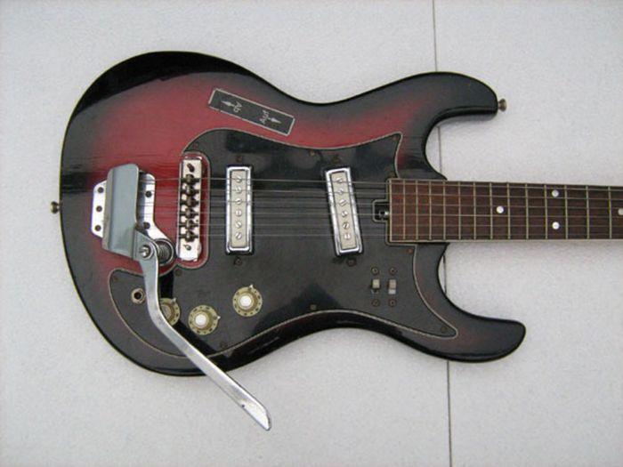 http://medias.audiofanzine.com/images/thumbs3/randall-copie-aria-diamond-13470.jpg