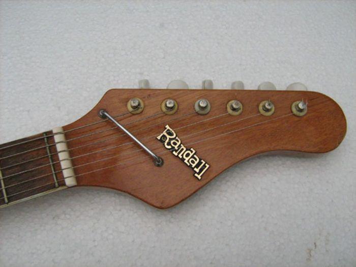 http://medias.audiofanzine.com/images/thumbs3/randall-copie-aria-diamond-13471.jpg