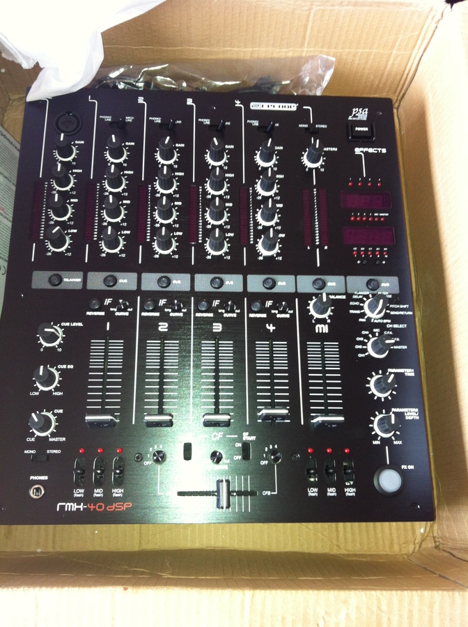 Reloop RMX-40 DSP BlackFire Edition