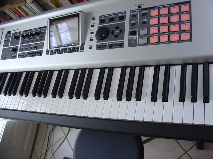Roland X8