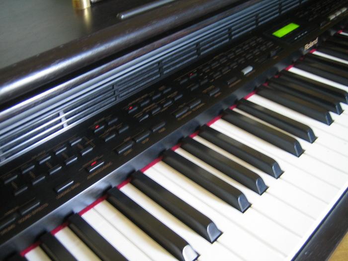 Roland KR 4500 image (242181) Audiofanzine