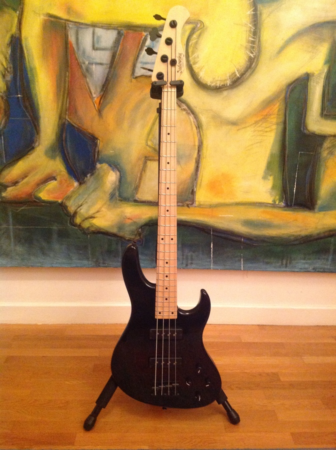 System nyc guitars Uploaded Bass  vintage   Weight: by 1936 Format:  jpg in   2M Size: 2592  x