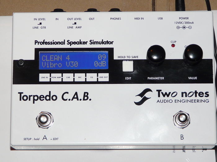 http://medias.audiofanzine.com/images/thumbs3/two-notes-audio-engineering-torpedo-c-a-b-cabinets-in-a-box-569859.jpg