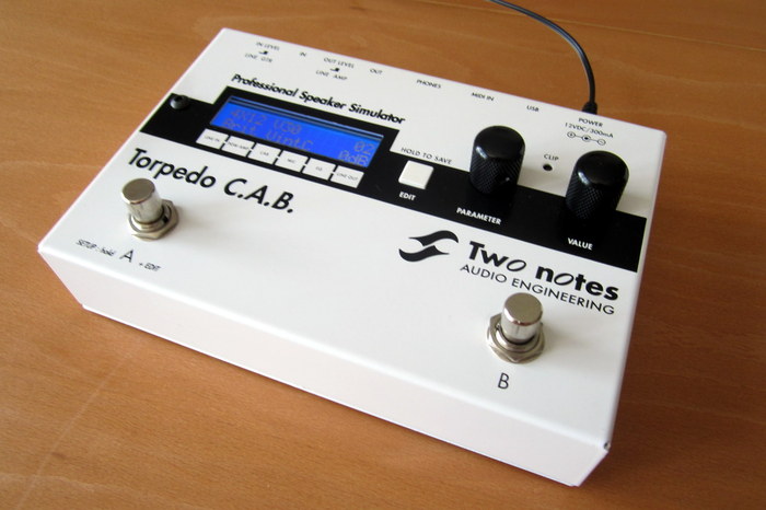 http://medias.audiofanzine.com/images/thumbs3/two-notes-audio-engineering-torpedo-c-a-b-cabinets-in-a-box-865919.jpg