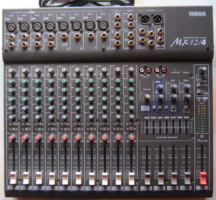 Yamaha MX12/4 image (#582134) - Audiofanzine