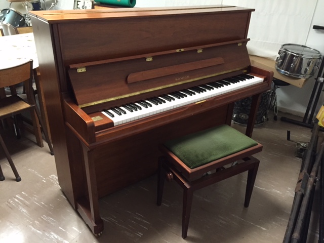 samick piano wsu131md