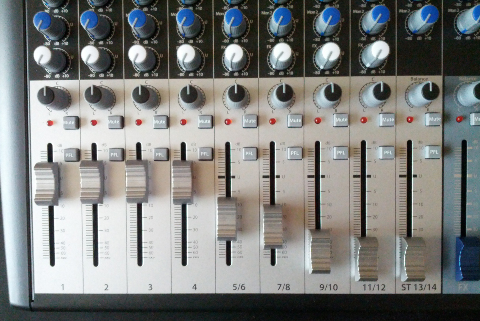 Comment utiliser une table de mixage analogique ? [Presonus StudioLive  AR16C] 