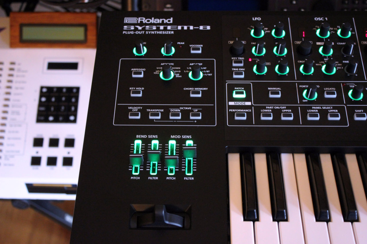 Roland System-8 Synthétiseur