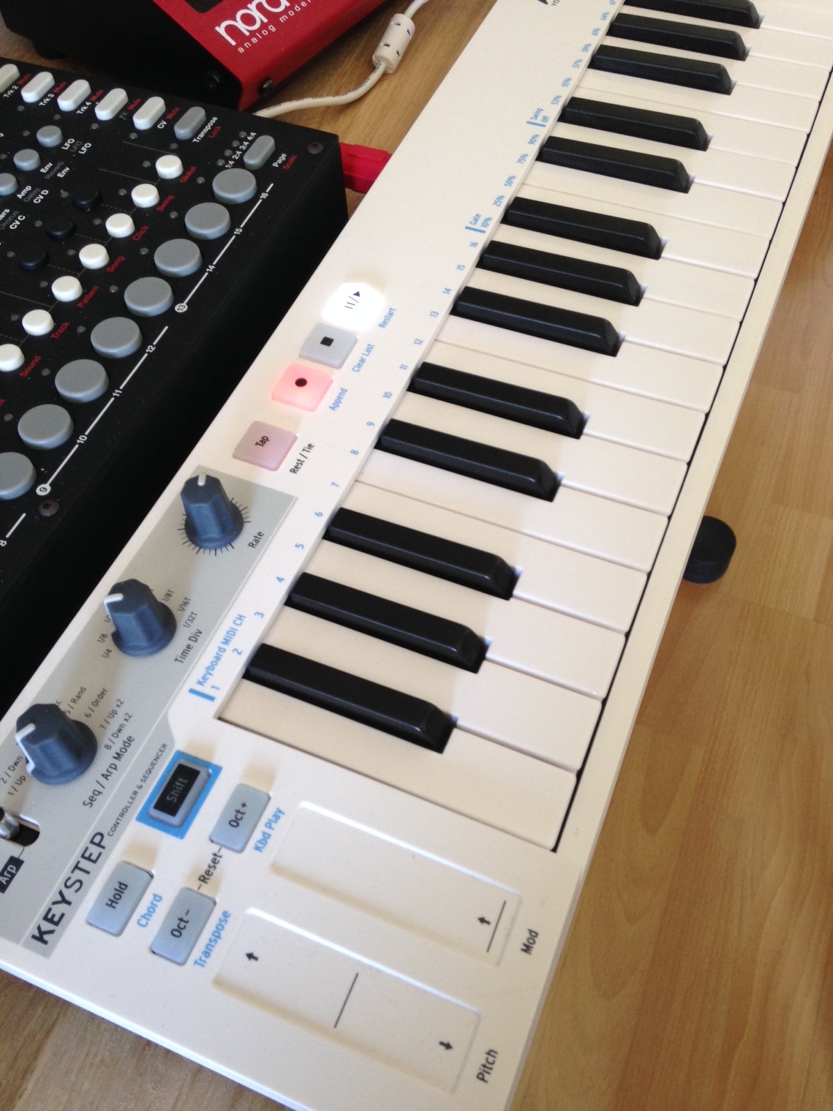 Behringer FCB1010 Midi Foot Controller image (1742841) Audiofanzine