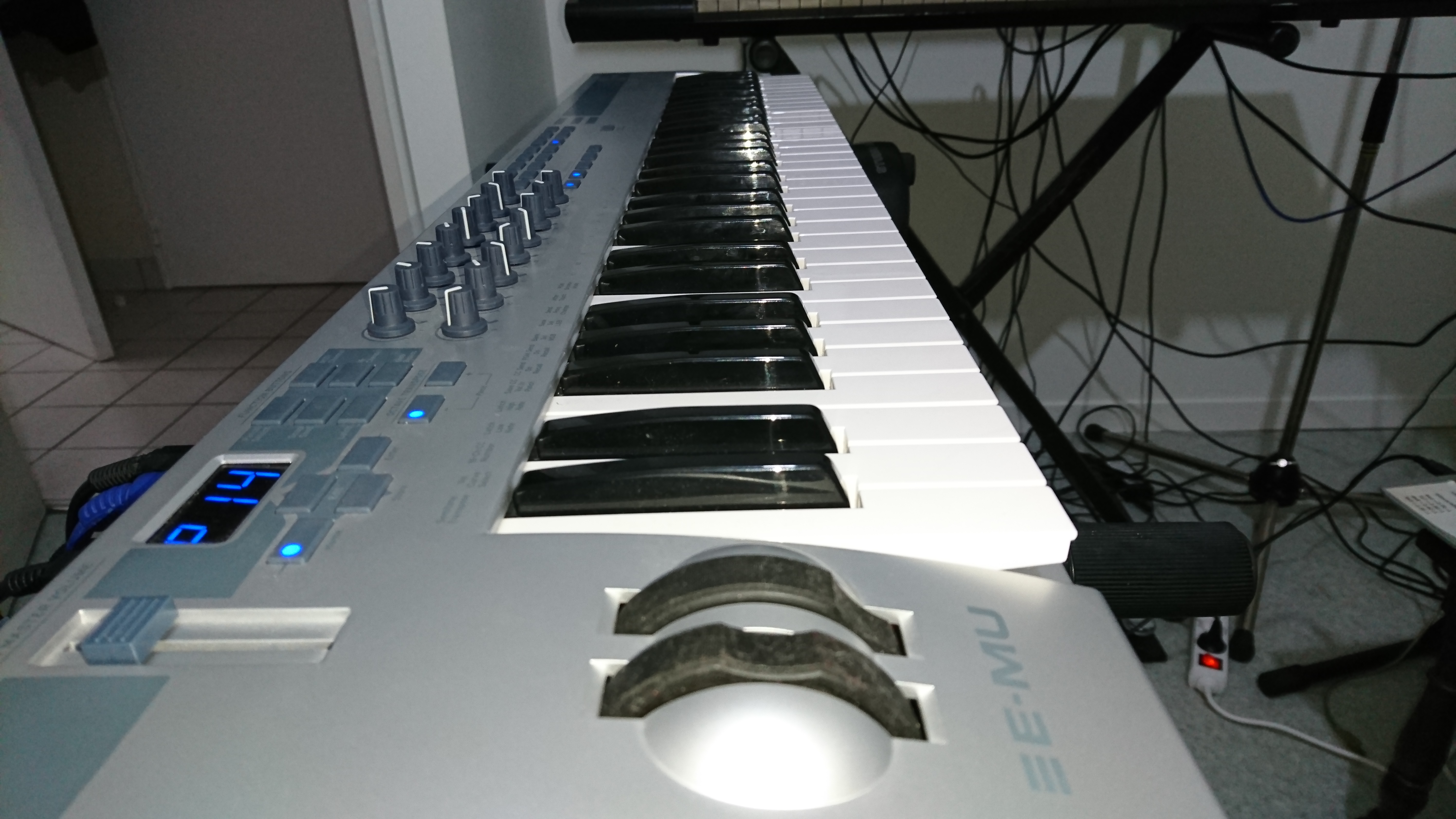 e mu xboard 25 e mu xboard 25