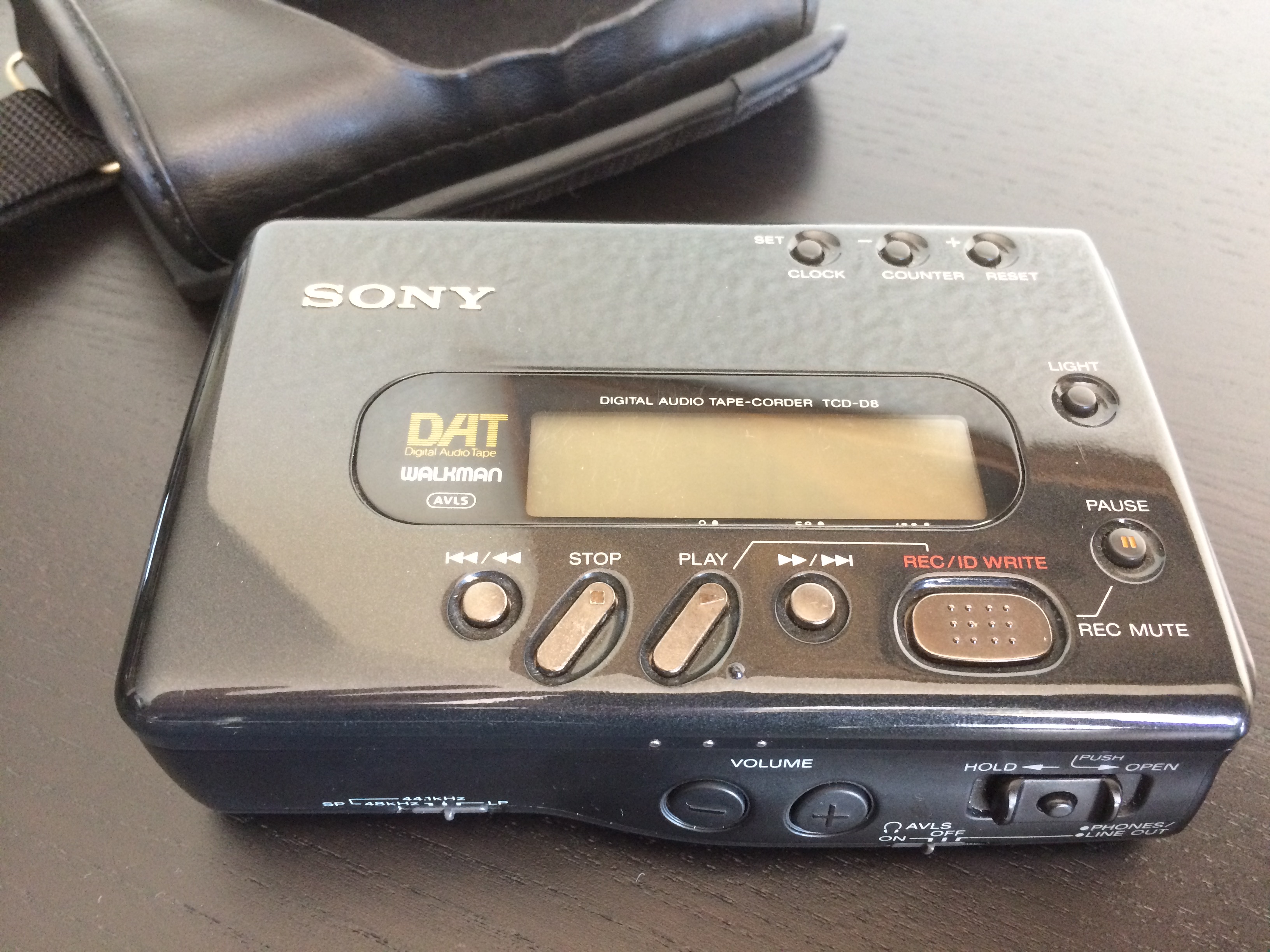 Photo Doepfer A100P6 Sony TCD D8 DAT Walkman AVLS Digital Audio Tape