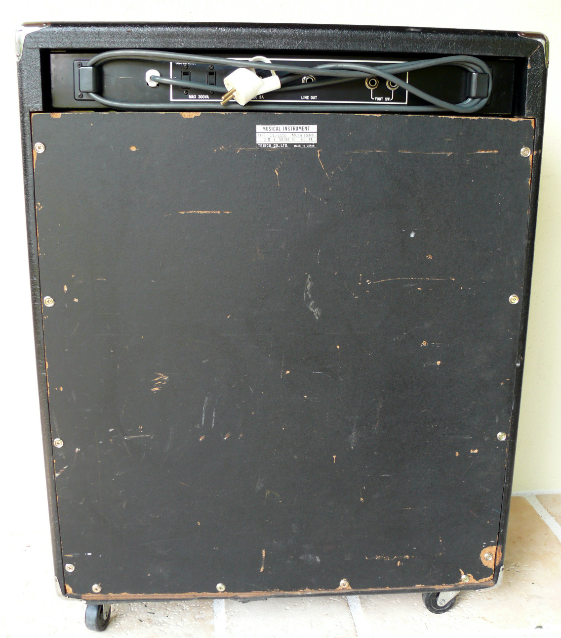 Teisco model GL1010 (Bourgogne) Audiofanzine