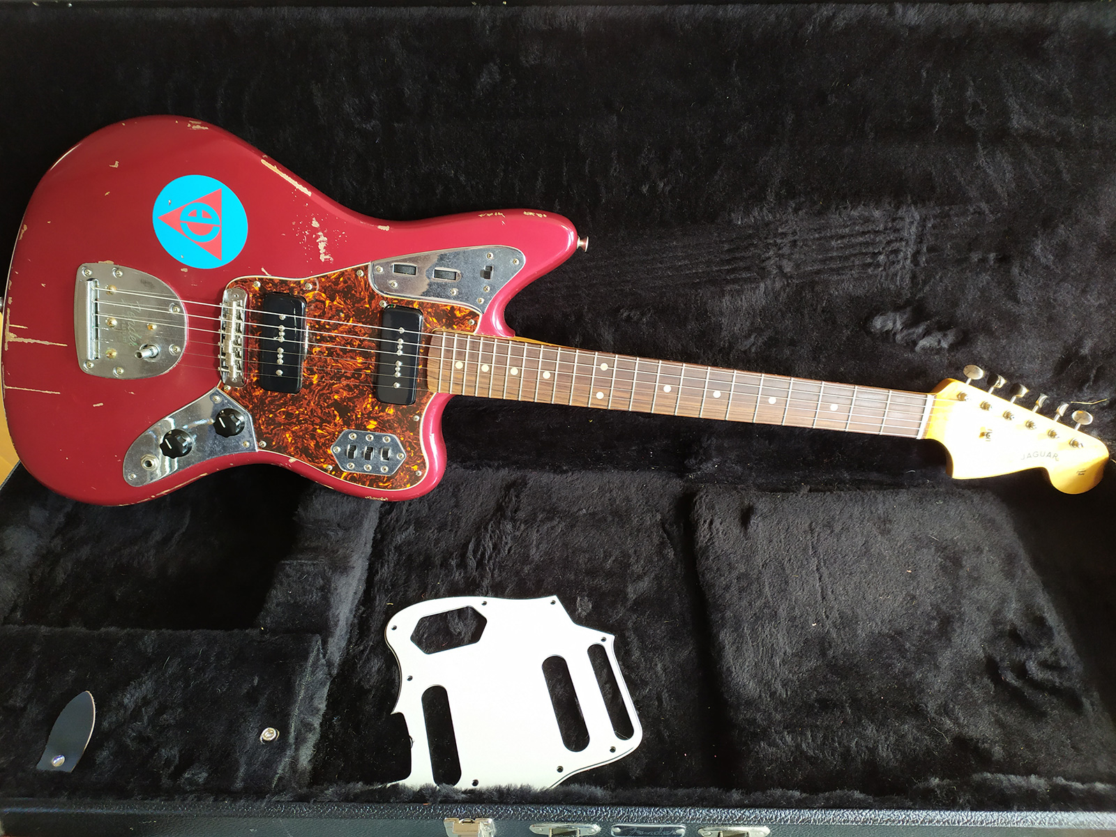 Vends Fender Jaguar Road Worn modifiée avec P90 (IledeFrance