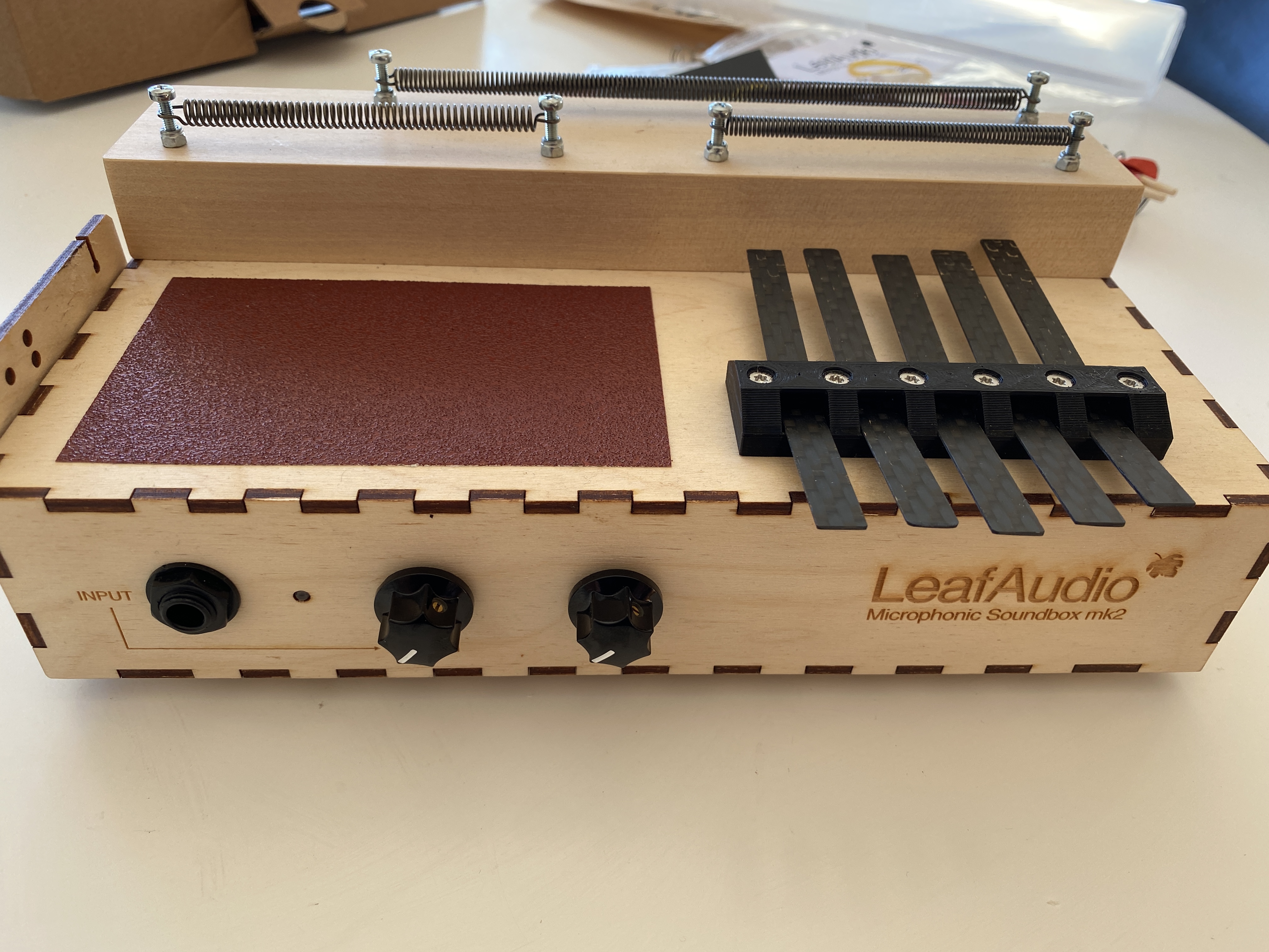 57％以上節約 未使用品 Leaf Audio Microphonic Soundbox MK2 veme.fi