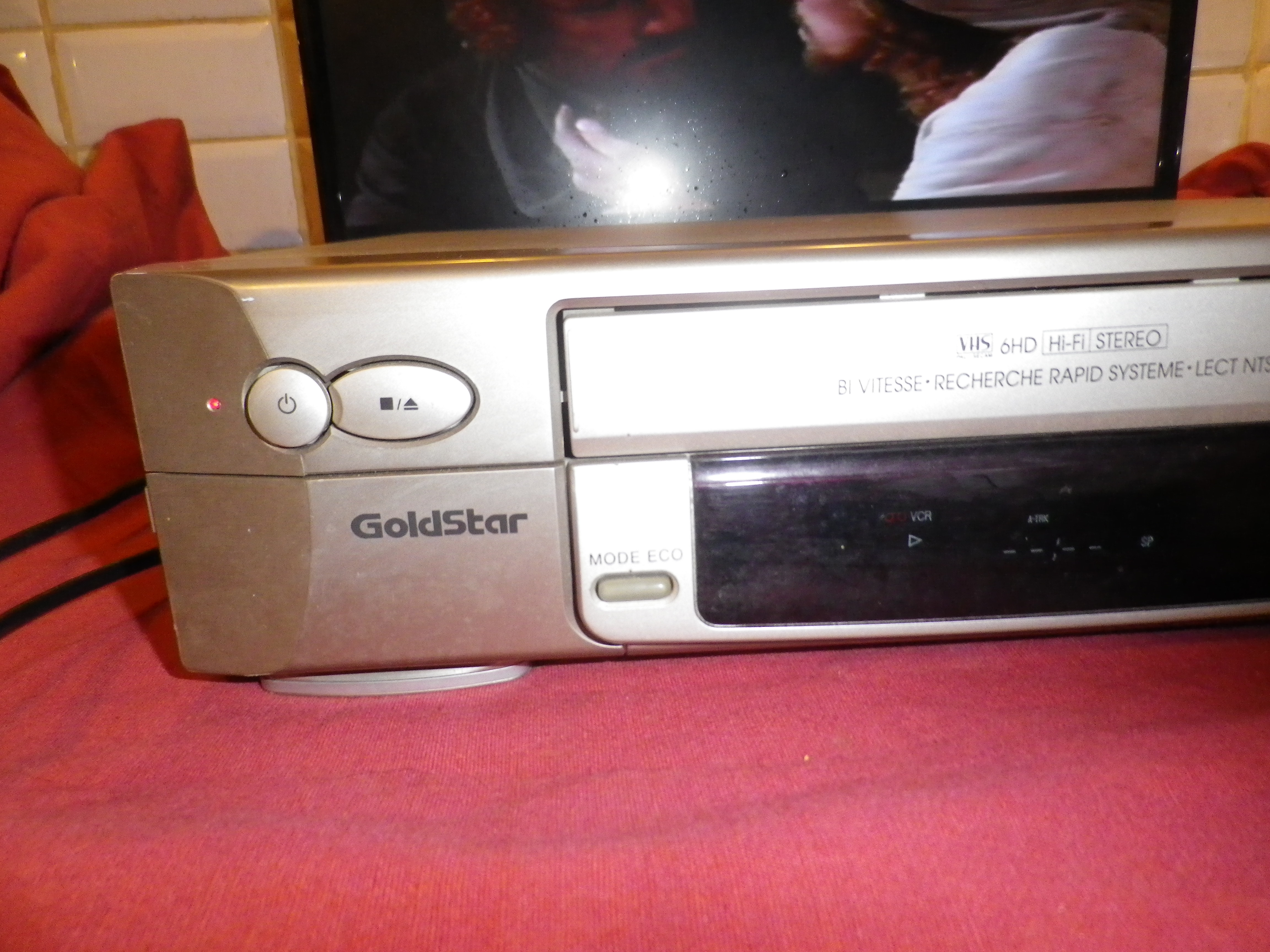 MAGNÉTOSCOPE VHS GOLDSTAR R64 (Ile-de-France) - Audiofanzine
