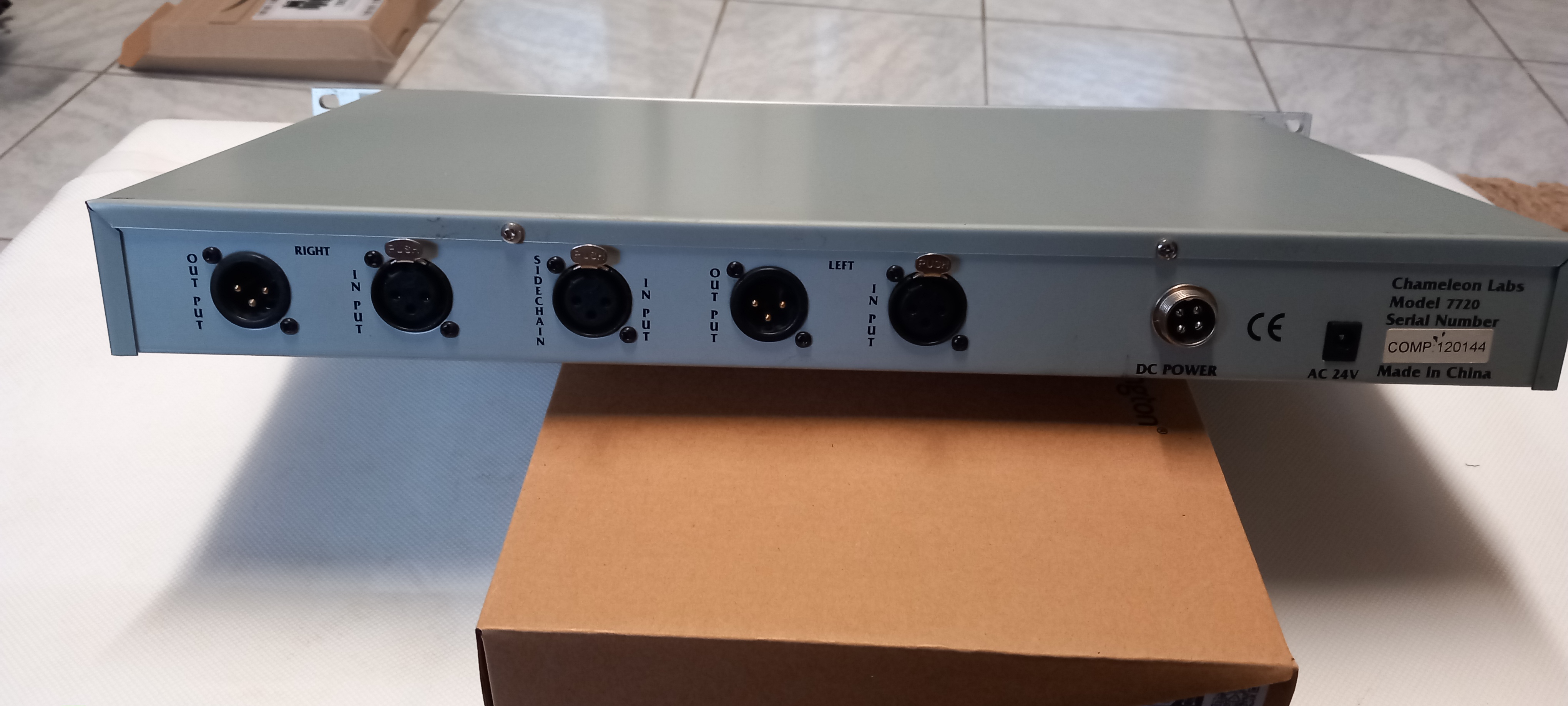 Chameleon Labs 7720 Stereo VCA Compressor (Lorraine) Audiofanzine
