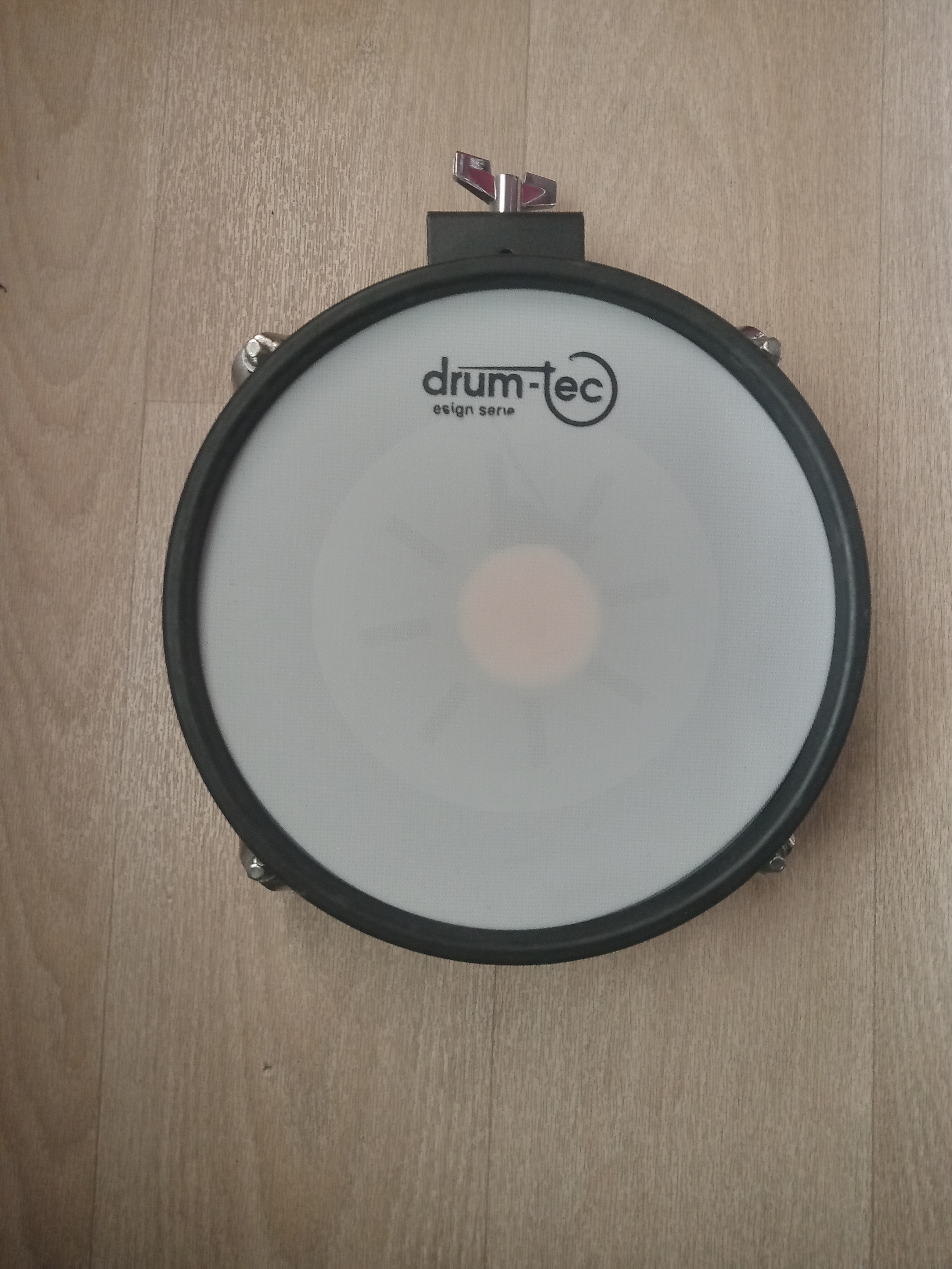 1 Mesh Pad Alesis DM10 Dual Zone (LanguedocRoussillon) Audiofanzine