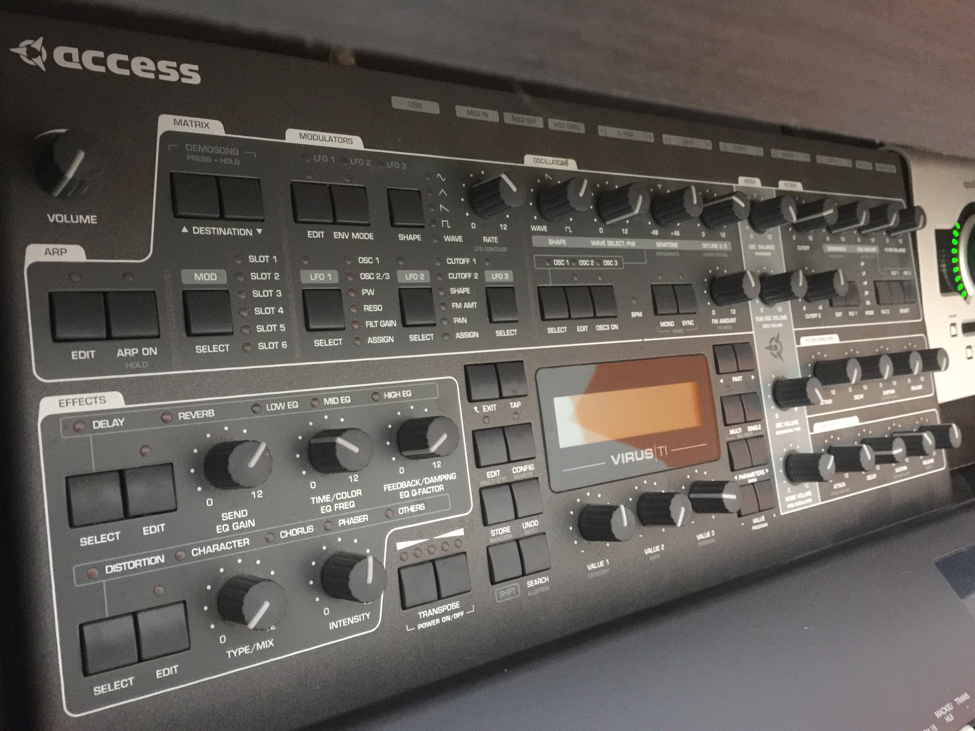 Access Music Virus TI2 Desktop image (2059429) Audiofanzine