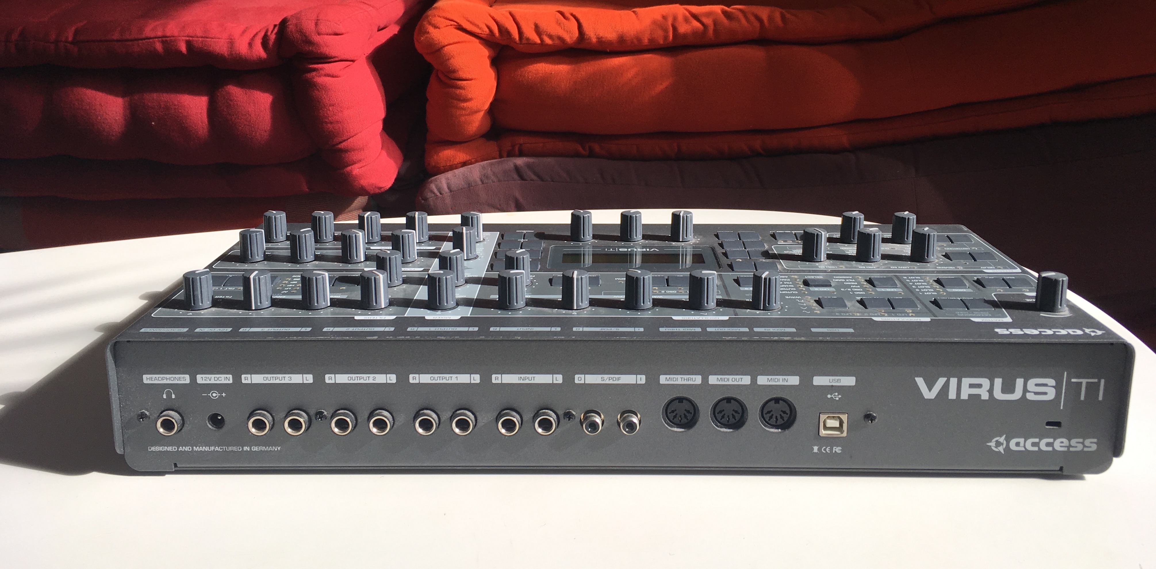 VIRUS TI2 DESKTOP Access Music Virus TI2 Desktop Audiofanzine