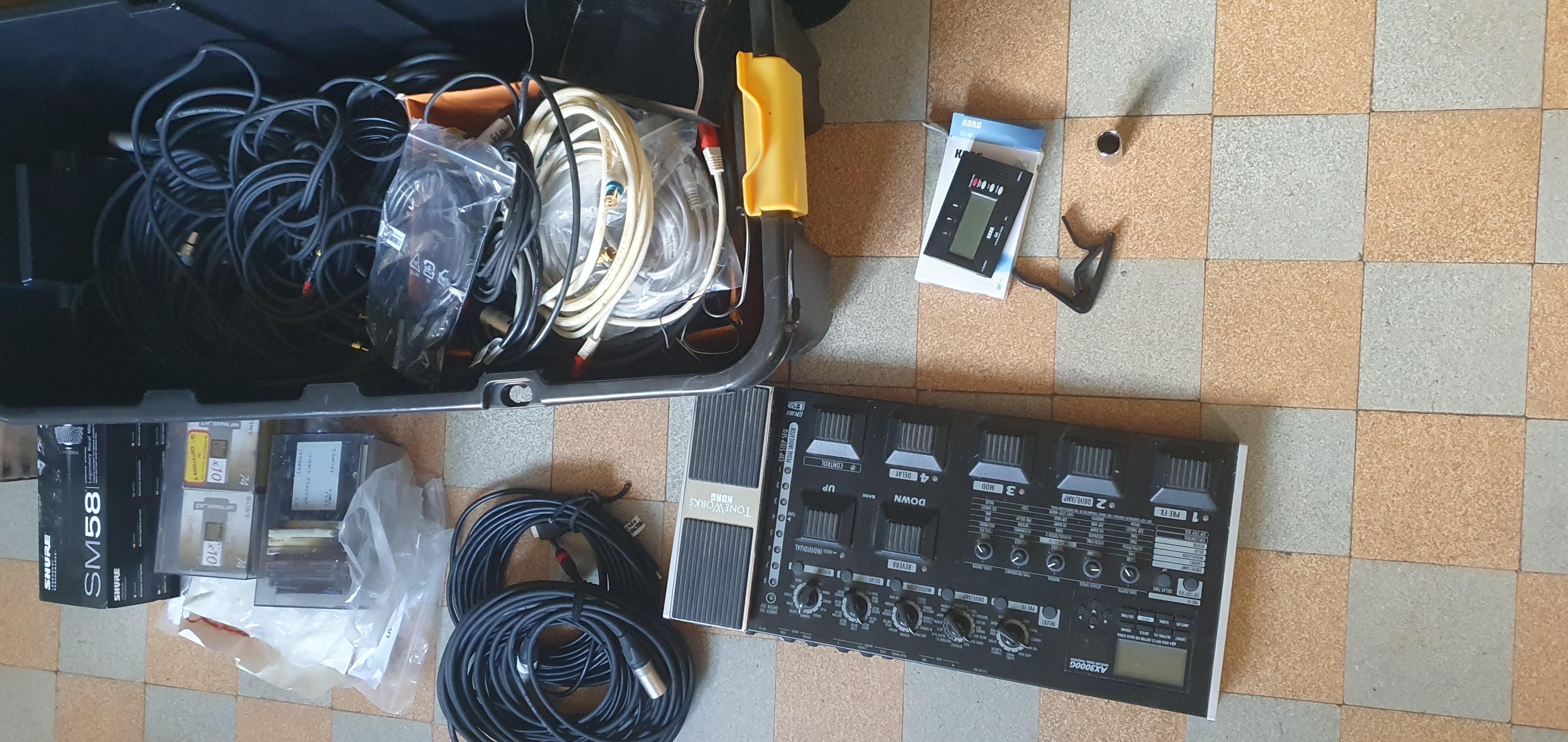 Kit De Réparation Guitare Classique – 25 Outils Multifonctions Pour L’entretien, Le Réglage Et Les Voyages
