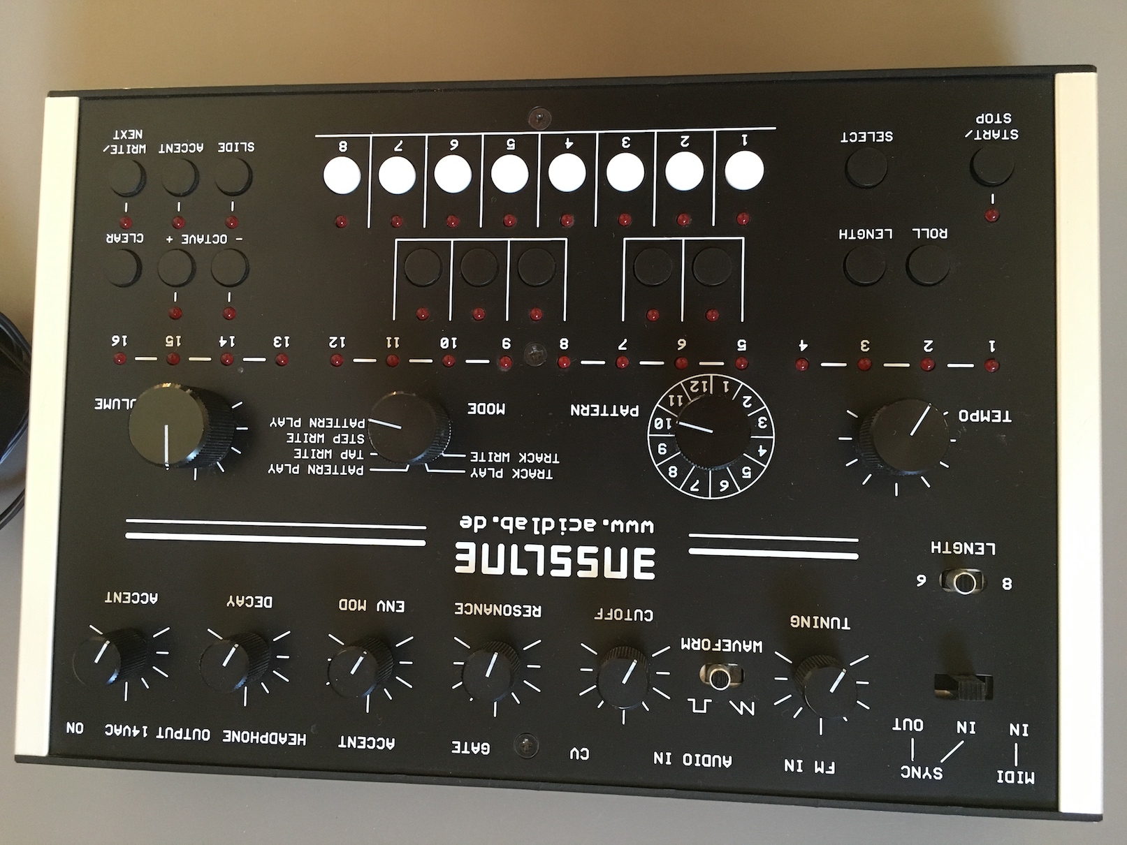 BASSLINE 2 Acidlab Bassline 2 Audiofanzine