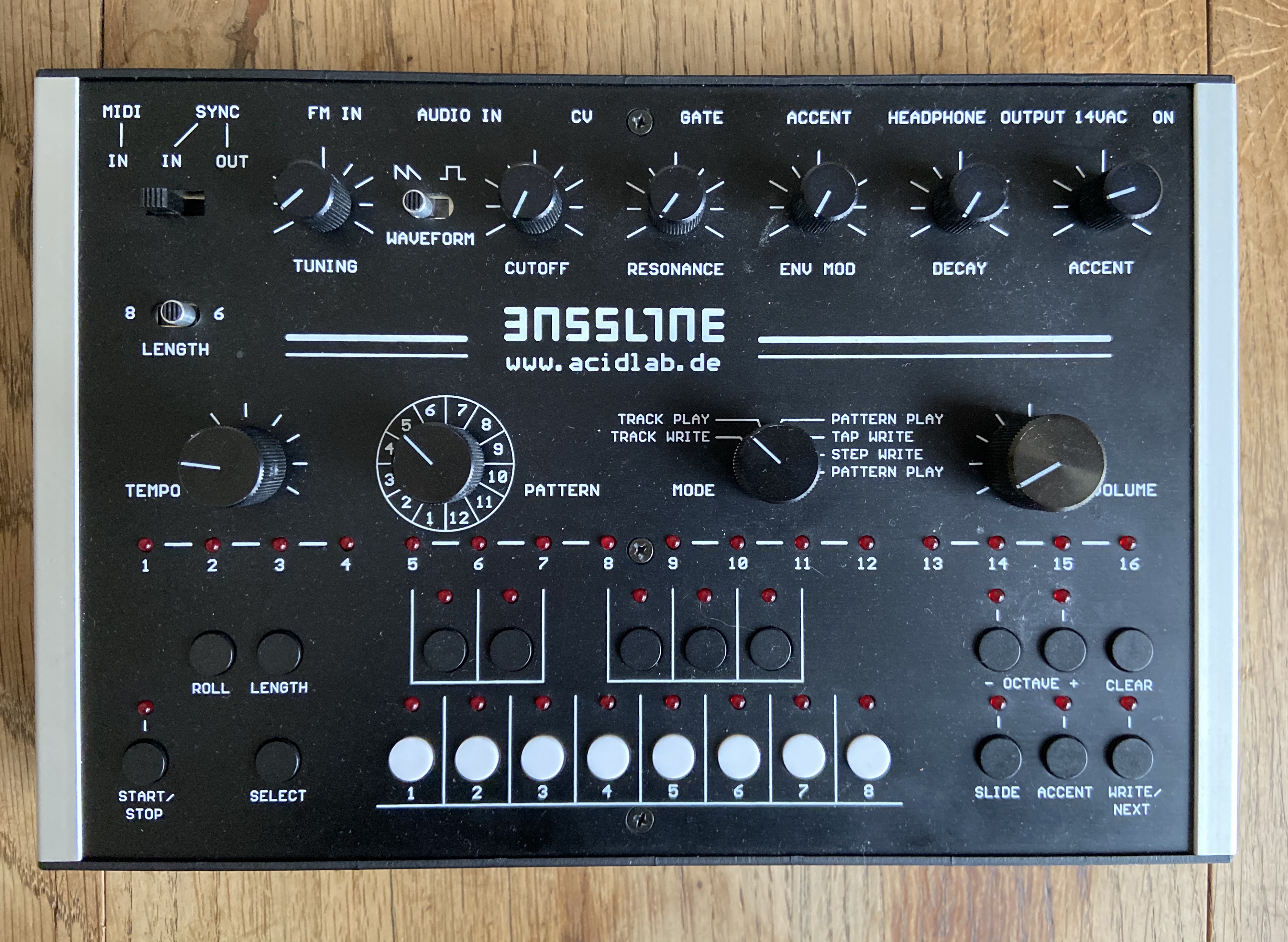 Bassline 2 Acidlab Bassline 2 Audiofanzine