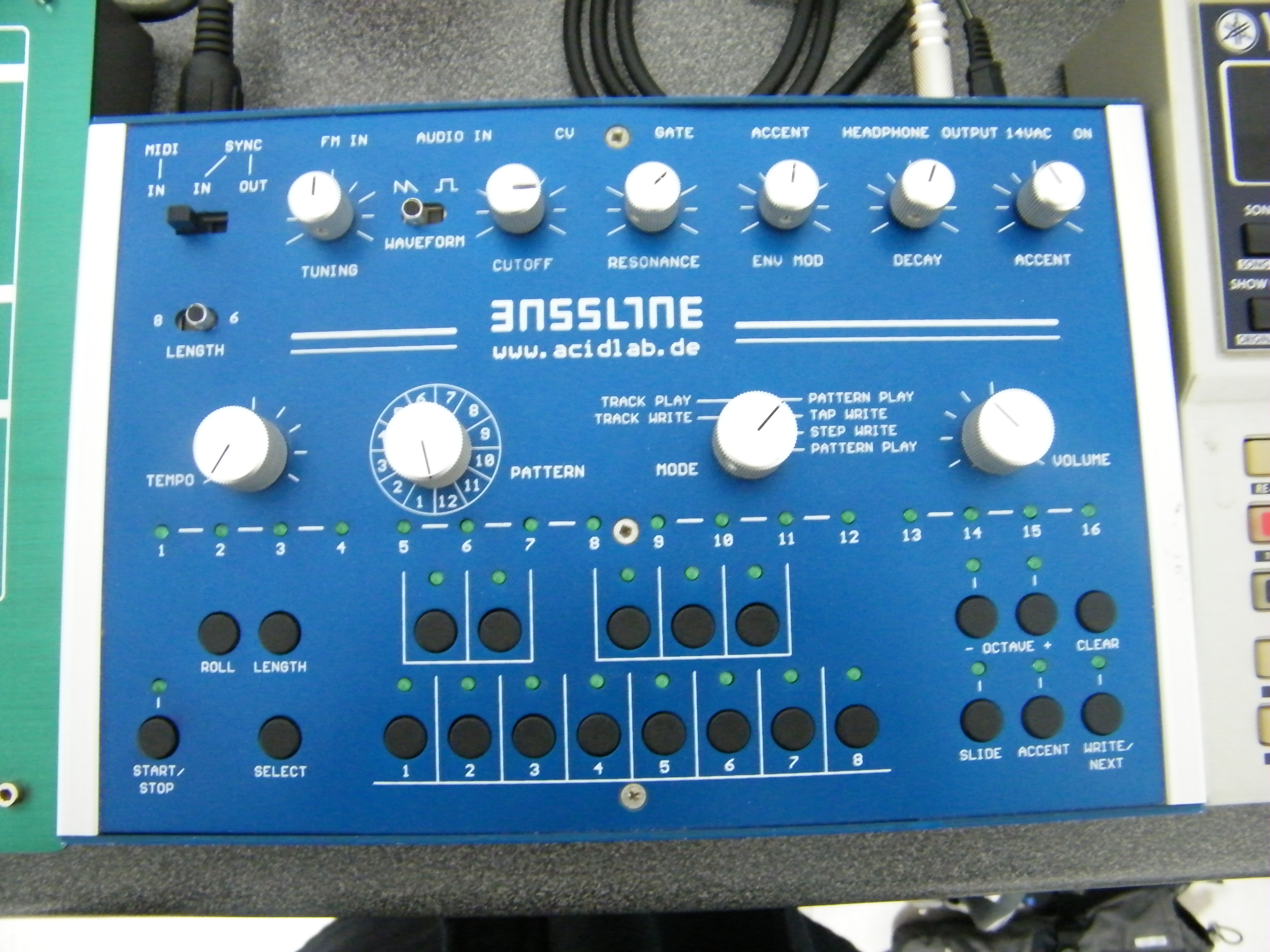 Photo Acidlab Bassline 2 Acidlab Bassline 2 (54920) (328711) Audiofanzine