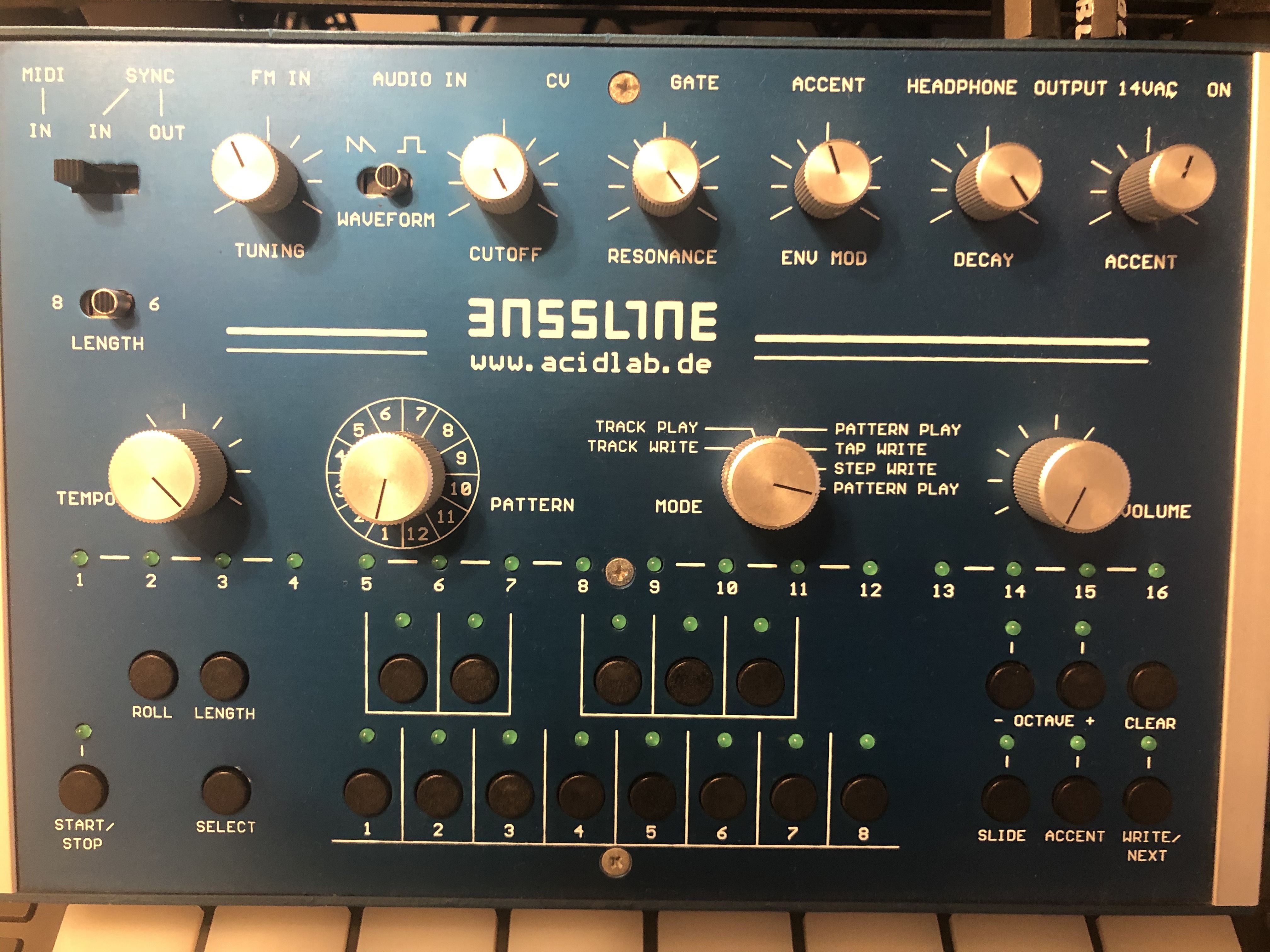 bassline3 - Acidlab bassline3 - Audiofanzine