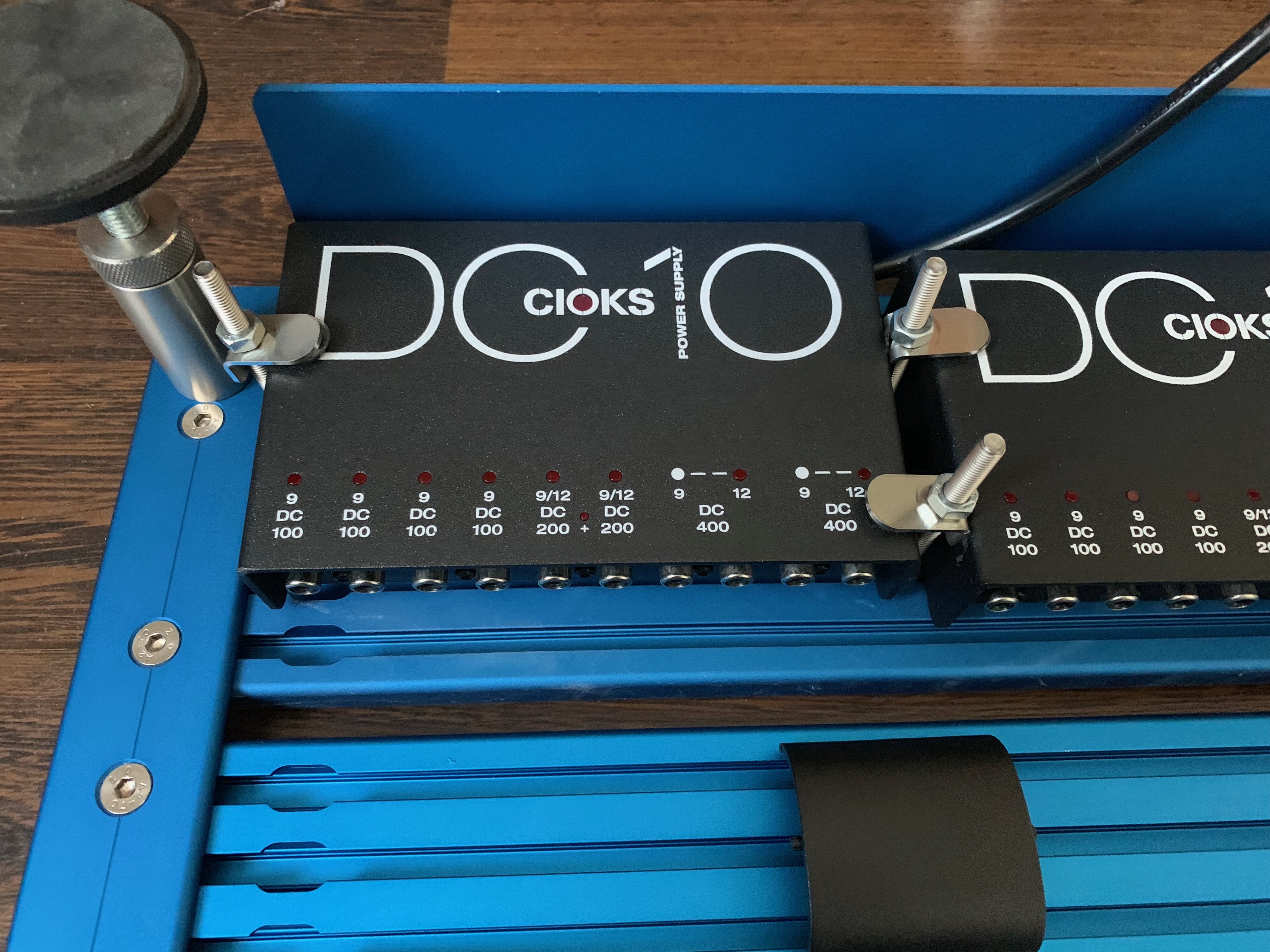 Modular Track pedalboard Aclam Guitars Audiofanzine