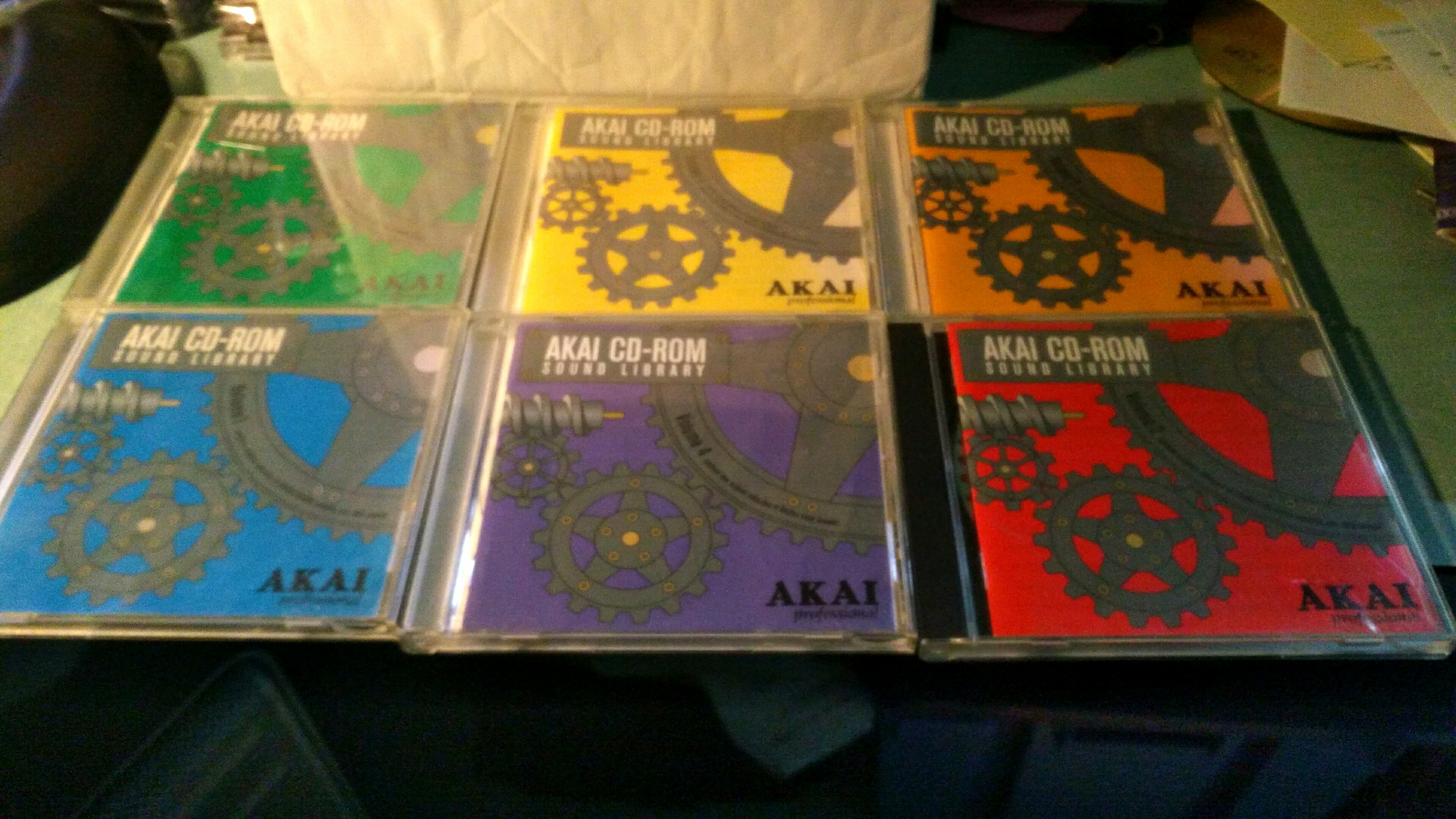 AKAI CDROM SOUND LIBRARY Akai Akai CDROM Sound Library Audiofanzine