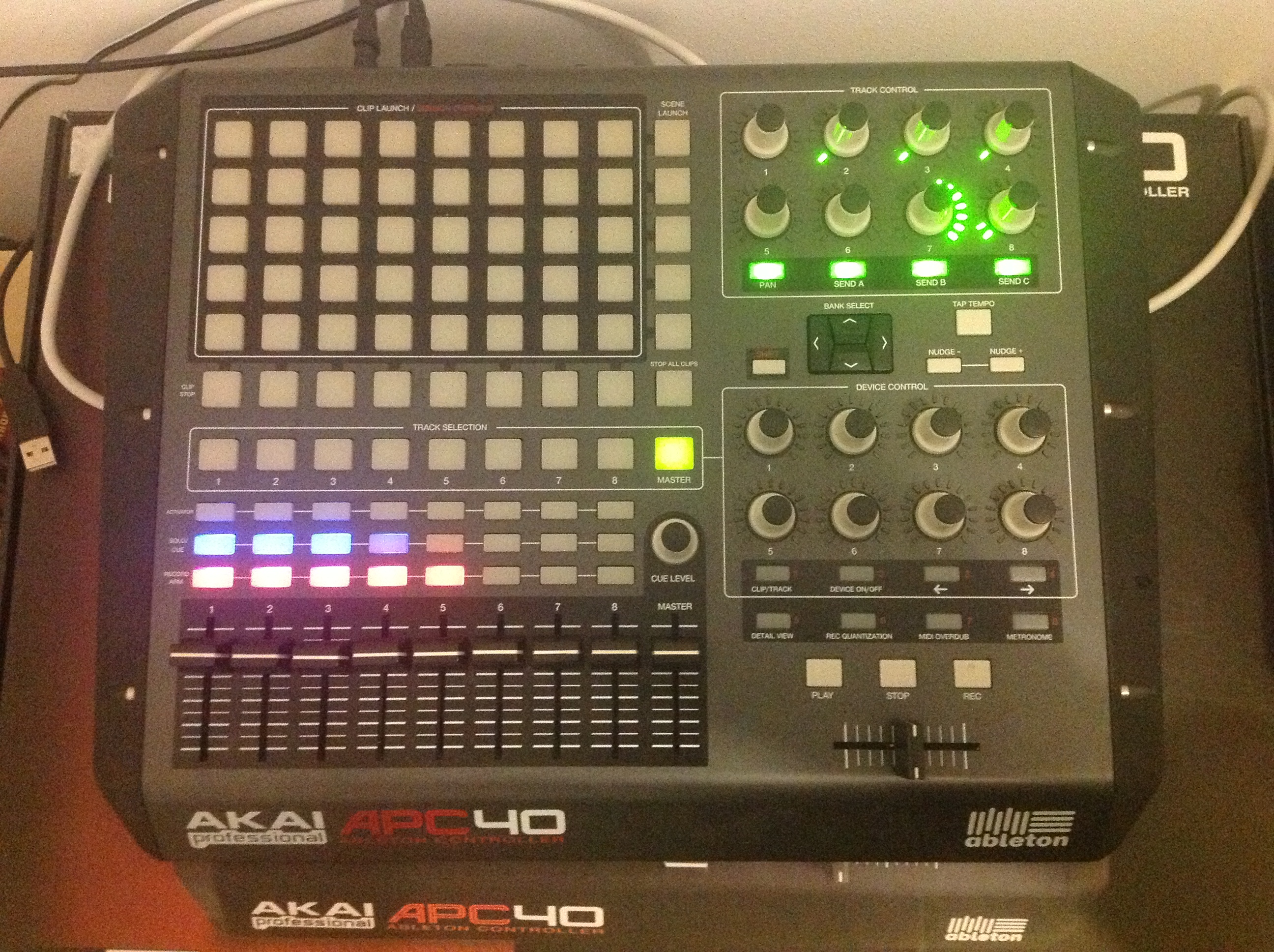 remixvideo with akai apc40 mk1 remixvideo with akai apc40 mk1